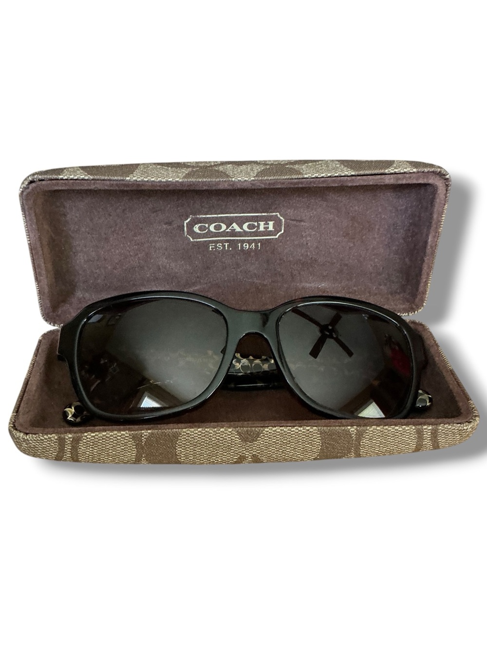 Coach HC 8232 (L1010) 550713 Dark Tortoise Sunglasses with Case - Picture 2 of 12